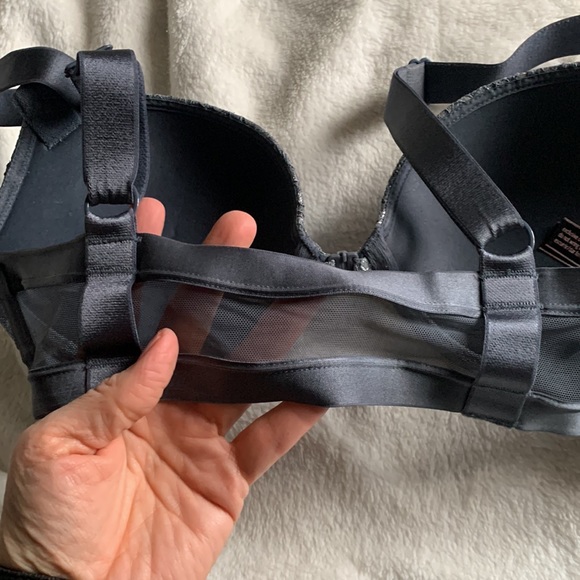Victoria’s Secret Bra - Picture 5 of 6